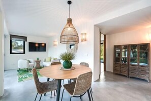 Room - All About Villa Jori (Marbella)