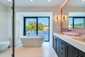 Room - All About Villa Jori (Marbella)