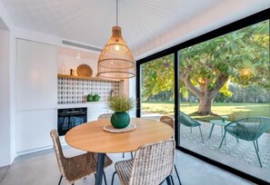 Room - All About Villa Jori (Marbella)
