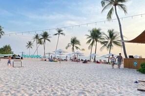 หาดส่วนตัวที่อยู่ใกล้ๆ