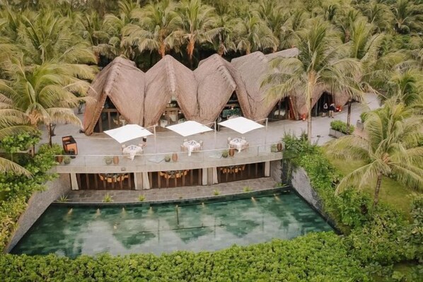 Exterior - Nhà Nguyên Căn Costis 5 Phòng Ngủ (Phu Quoc Island)