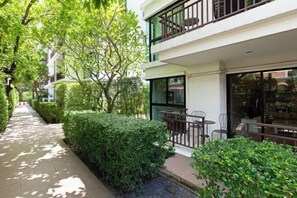 Garden - Rawai Beach Pool Condotel (Phuket)