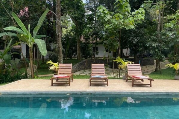 Outdoor pool - Greenacres Heritage Villa (Galle)
