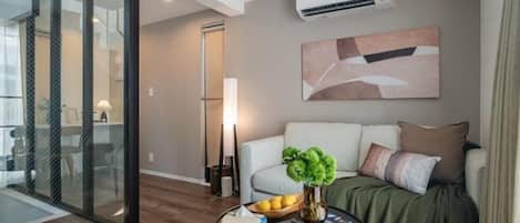 Iron/ironing board