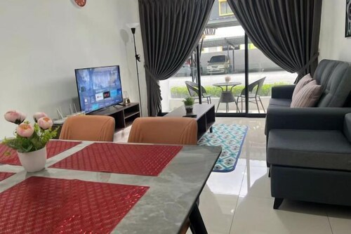 Cozy Manhattan Ipoh 2227 Free Water Park