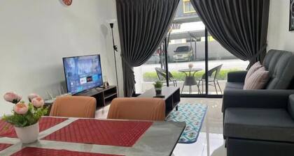 Cozy Manhattan Ipoh 2227 Free Water Park