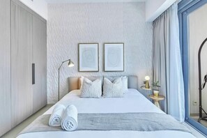 Cribs/infant beds