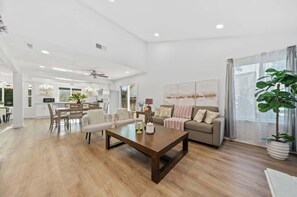 House (4 Bedrooms) | Living room | 43-inch flat-screen TV with cable channels, fireplace - @ Marbella Lane Modern Home w/ Private Backyard (Fullerton)