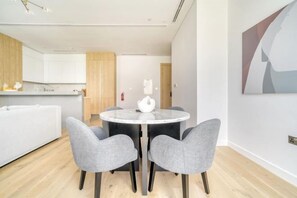 Room - Stella Stays Alluring 1Bdr Barari (Dubai)