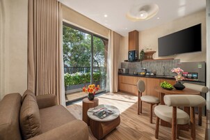 Deluxe Apartment, 1 Bedroom, Balcony, City View | Living room