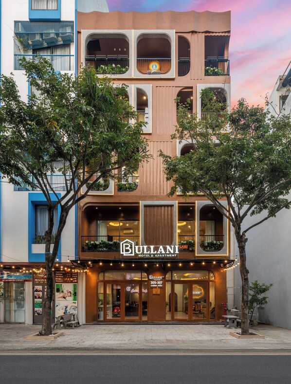 Fachada de la propiedad