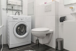 Basic Apartment | Bathroom - Charming 2BR Apt in Prime Location (Vienna)