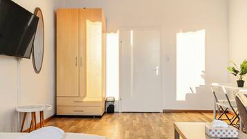 Apartament bàsic | Planxa i posts de planxar i wifi gratuïta