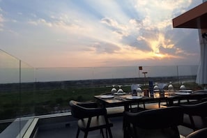 Restaurant - V.I.P Boutique Hotel (Vientiane)