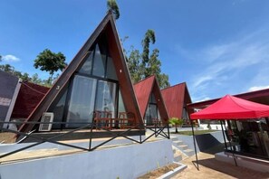 Room - Tilu Juru Villa Garut (Samarang)