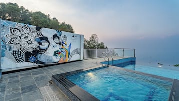 Udendørs pool