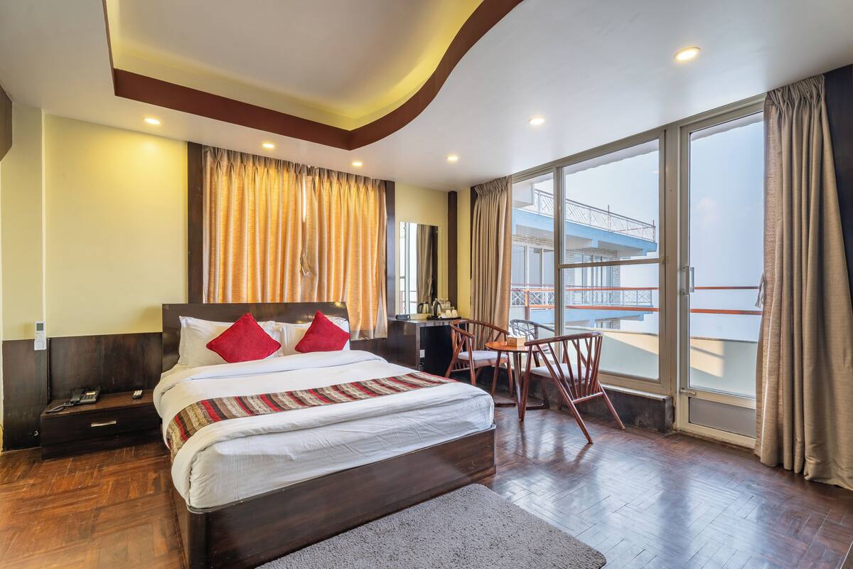Deluxe Room, 1 Double Bed | Desk, soundproofing, WiFi (free)