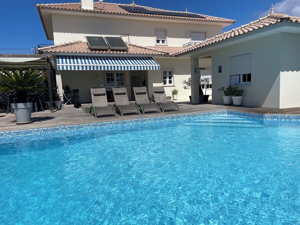 Piscine extérieure, piscine chauffée