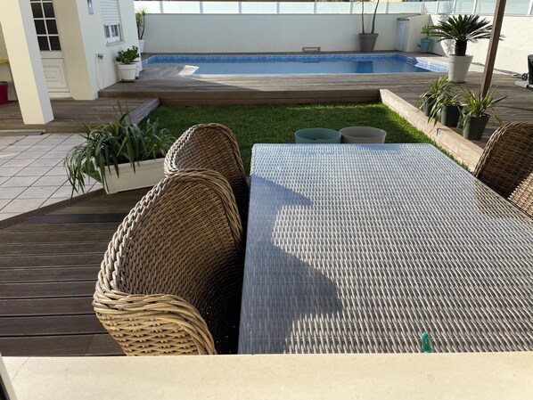 Outdoor pool, a heated pool