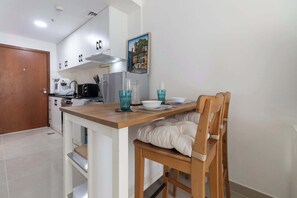 1 غرفة نوم وخدمة الإنترنت