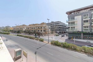 Apartment | 1 bedroom, Internet - JVC 1 bed for 3 People With Swimming Pool (Dubai)