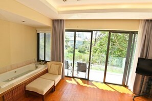 Cots/infant beds - Private pool villa - Your home, your resort (Da Nang)
