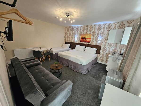 高級開放式客房 | 熨斗/熨衣板、免費無線上網