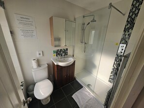 Superior studio | Badkamer