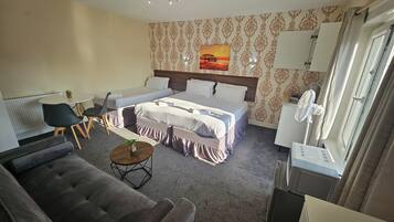 Superior Studio | Iron/ironing board, free WiFi