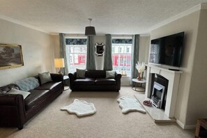 Room - Prime Location Cockermouth Main Street - Sleeps 6 (Cockermouth)