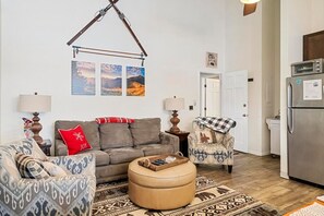 Smart TV, fireplace, offices