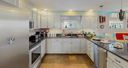 Pine Tree Trail Lodge