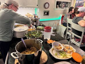 Private kitchen - Pine Tree Trail Lodge (Pittsfield)