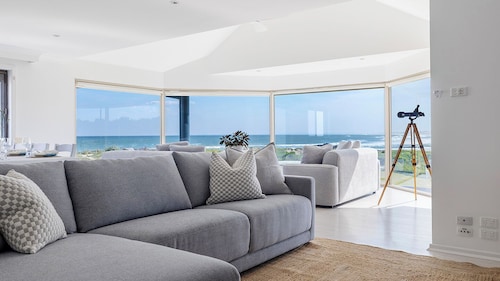 Surfers Paradise Port Stephens – Birubi Beachfront