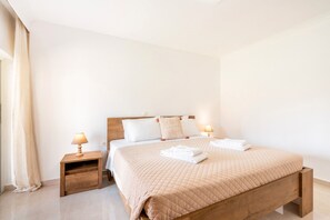 Strygejern/strygebræt, Wi-Fi, sengetøj