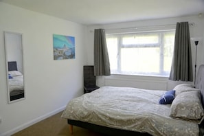 Unclassified image, 4 of 21, button - Lindrick Villa Peaceful 3Bd Bungalow Parking (Leicester)