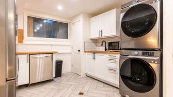 Fridge, microwave, dishwasher, coffee/tea maker