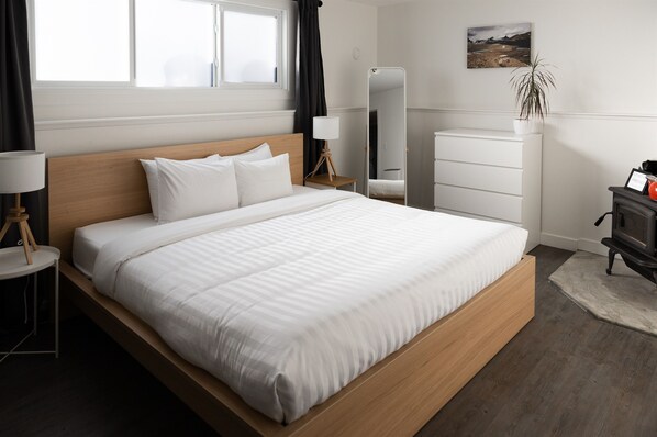 2 عدّة غرف نوم ومكتب وسرير سفر وواي فاي مجانًا