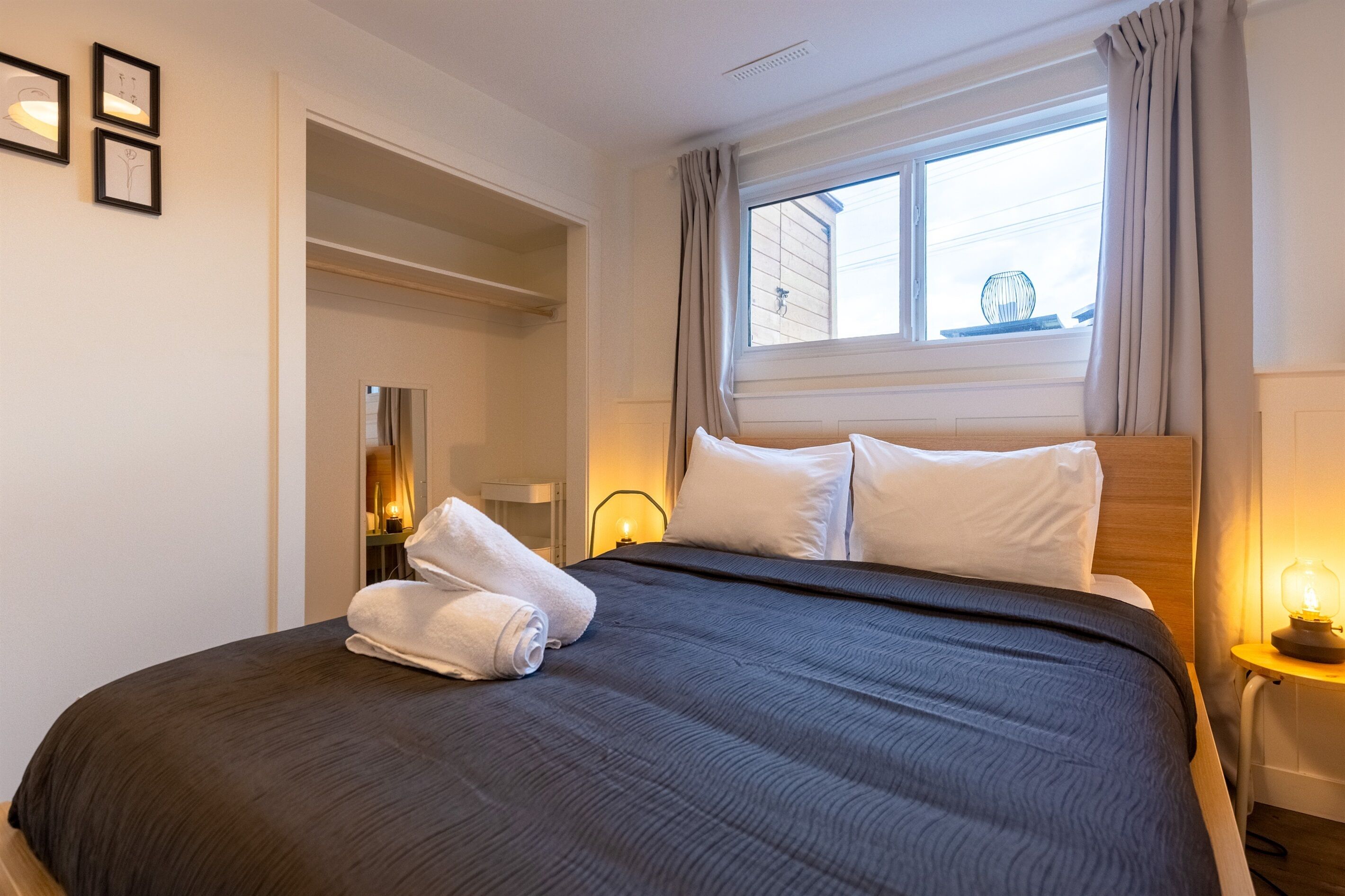 2 Schlafzimmer, Schreibtisch, Reisekinderbett, kostenloses WLAN