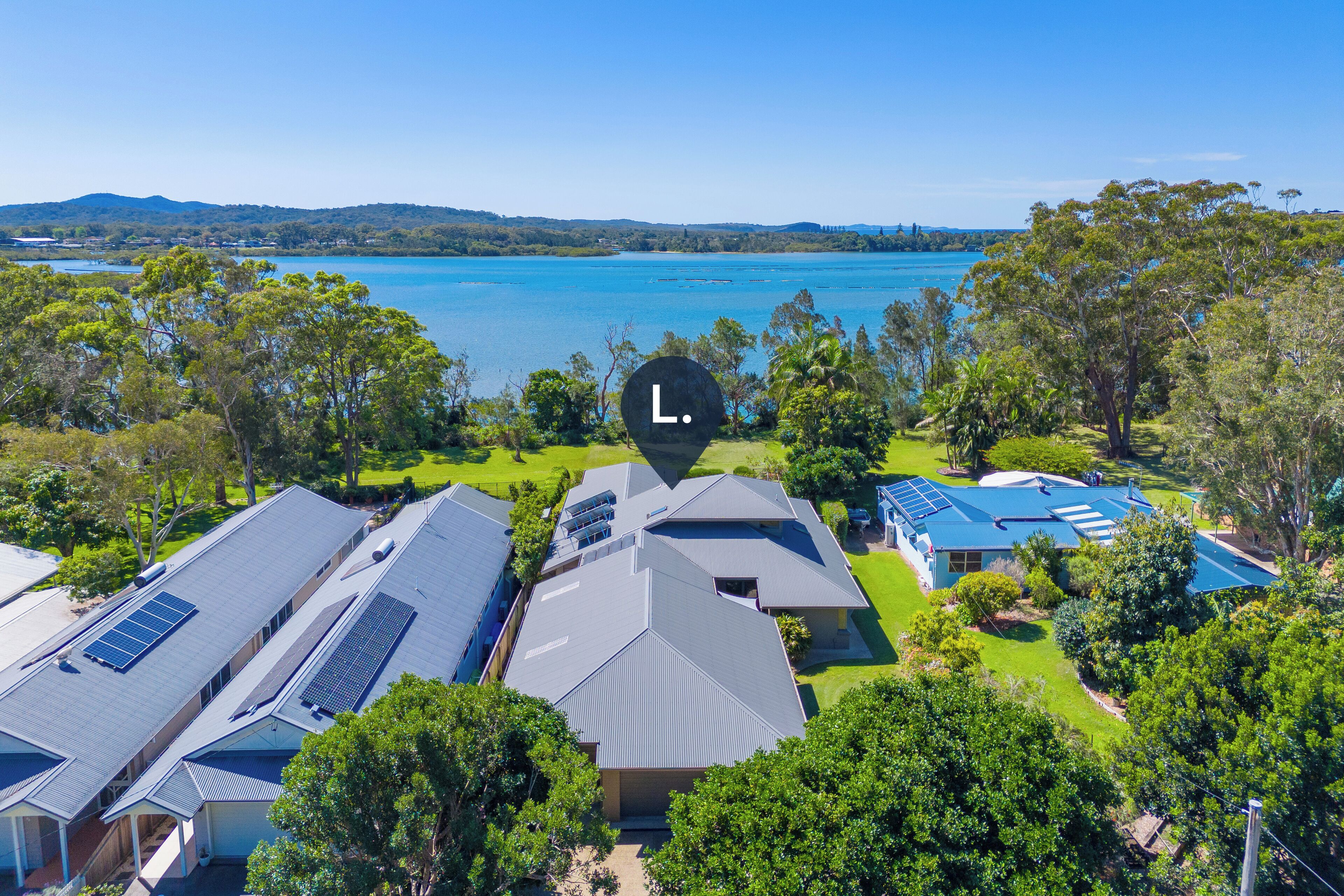 المنشأة من الخارج