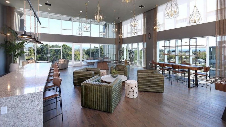 New Oasis Near Disneyland Pool Gym Free Parking