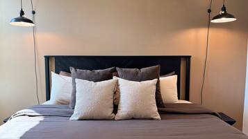 House, Accessible | 1 bedroom, desk, Internet