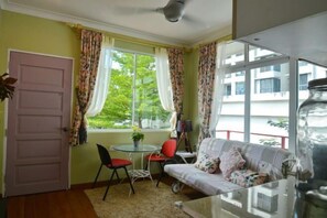 Living area - Rafiki Homestay (Donggongon)