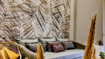 Soundproofing, cribs/infant beds