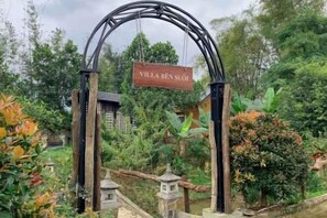 Property grounds - Paradise Soc Son Resort (Hanoi)