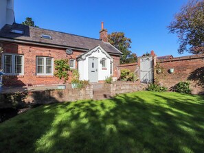 Exterior - Gardener's Cottage (Lytham St. Anne's)