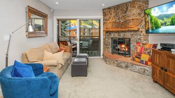 تلفزيون ذكي، مدفأة، كُتُب