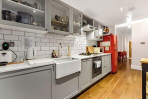 Unclassified image, 2 of 11, button - Exclusive 1 bedroom Apartment in Hackney! (London)