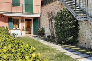 Standard Apartment, Multiple Bedrooms (Holiday House Sole View & Shared Pool) | Exterior detail - Holiday House Sole View & Shared Pool (Salò)
