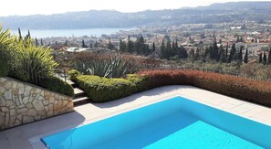 Standard Apartment, Multiple Bedrooms (Holiday House Sole View & Shared Pool) | Pool | Seasonal outdoor pool - Holiday House Sole View & Shared Pool (Salò)